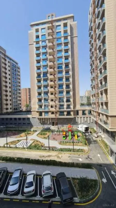 Satılır 3 otaqlı mənzil 111 m²