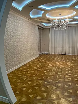 Kirayə verilir 3 otaqlı mənzil 130 m²