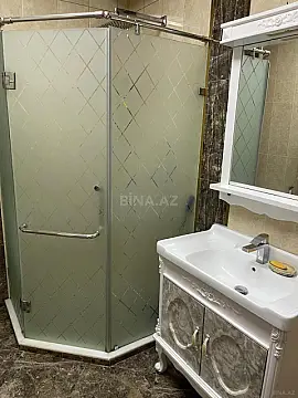 Kirayə verilir 3 otaqlı mənzil 130 m²