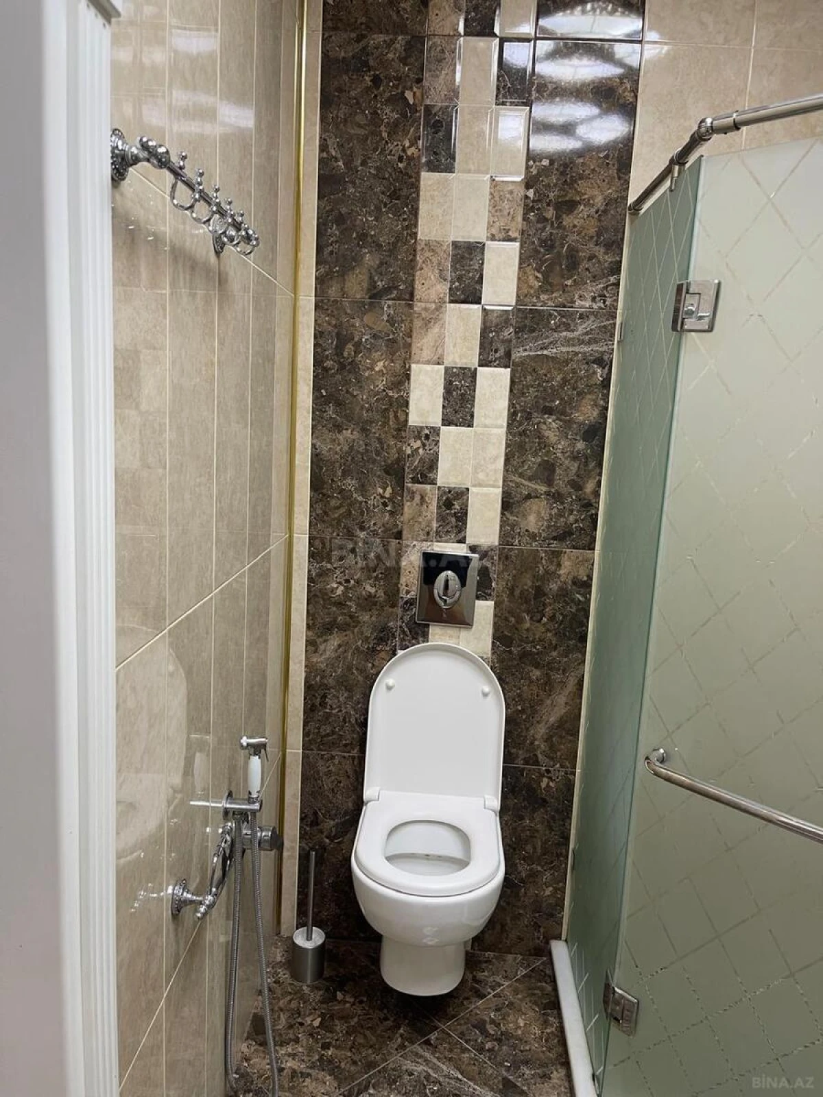 Kirayə verilir 3 otaqlı mənzil 130 m²