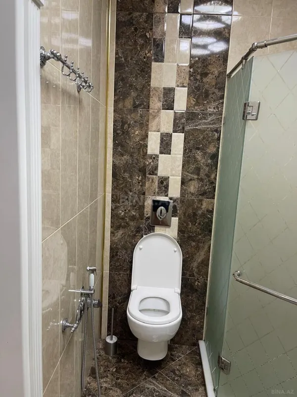 Kirayə verilir 3 otaqlı mənzil 130 m²