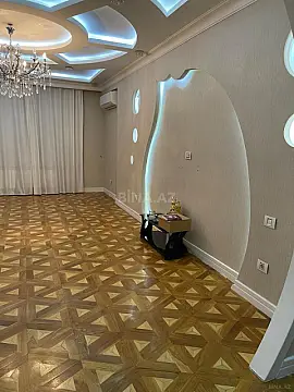 Kirayə verilir 3 otaqlı mənzil 130 m²