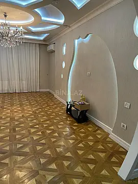 Kirayə verilir 3 otaqlı mənzil 130 m²