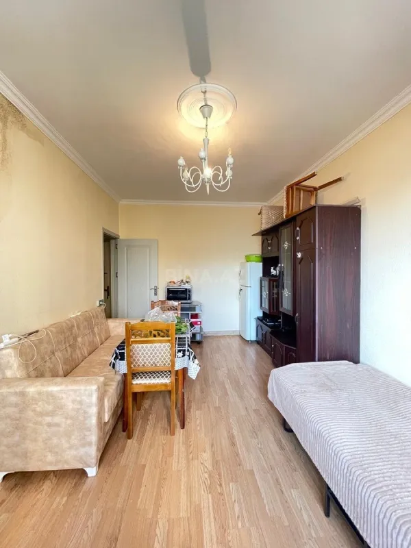 Kirayə verilir 2 otaqlı mənzil 40 m²