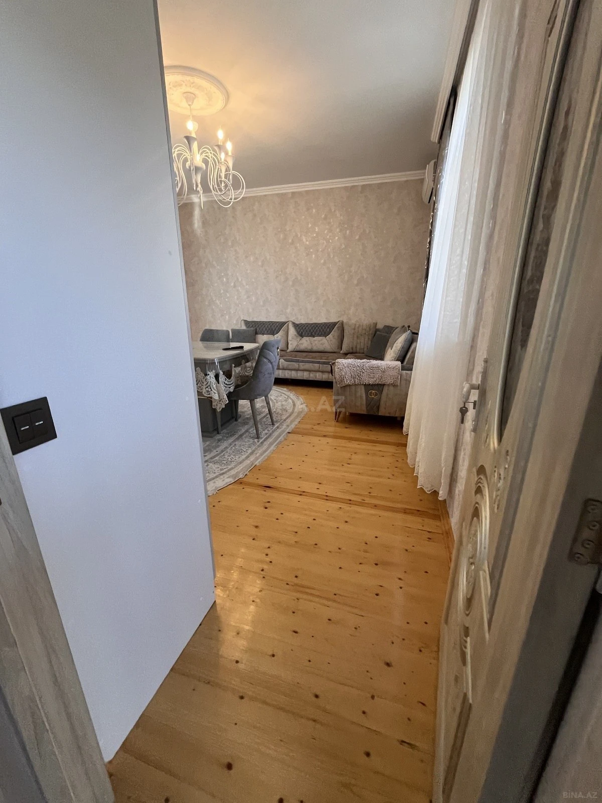 Satılır 4 otaqlı həyət evi 300 m²