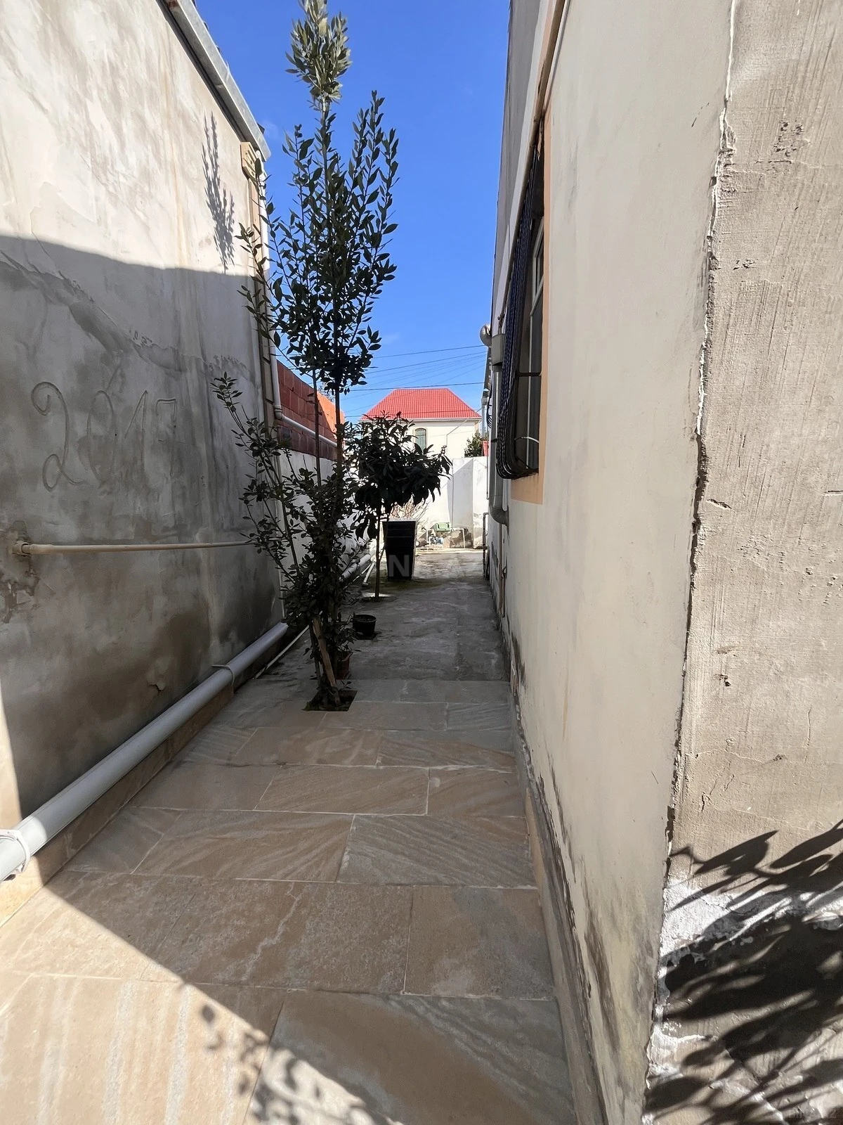 Satılır 4 otaqlı həyət evi 300 m²