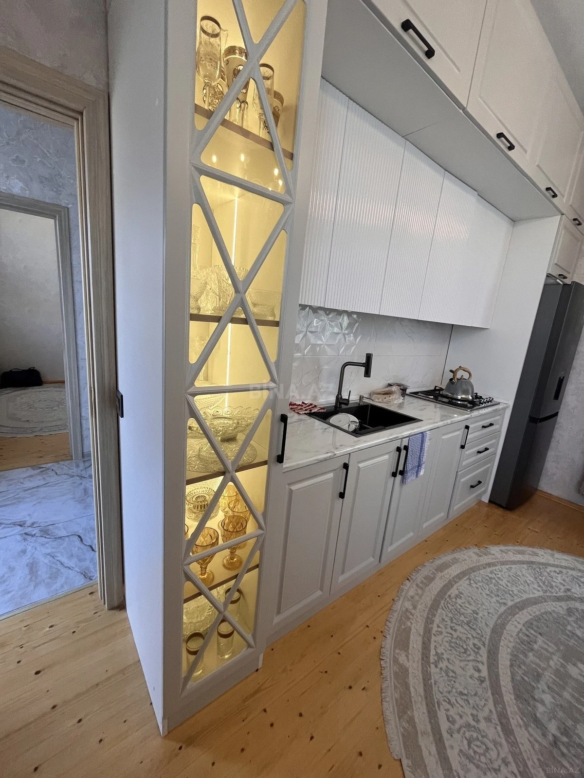 Satılır 4 otaqlı həyət evi 300 m²