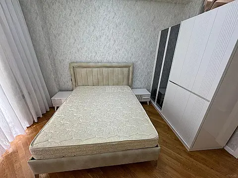 Kirayə verilir 2 otaqlı mənzil 65 m²