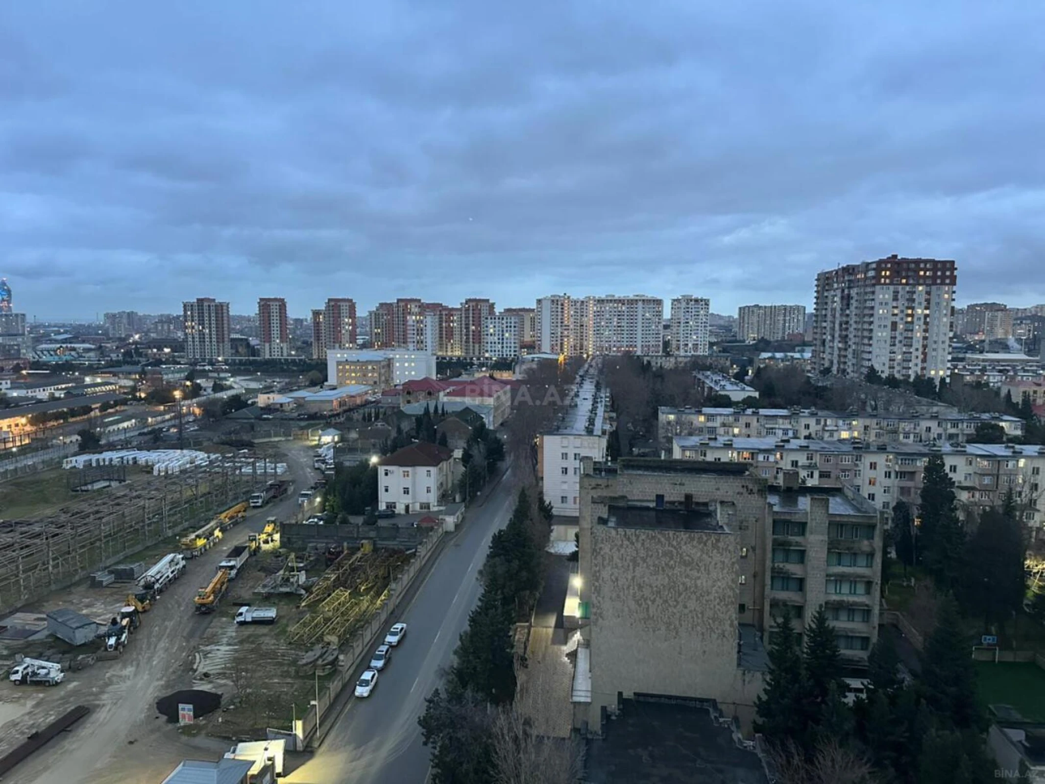 Satılır 2 otaqlı mənzil 65 m²