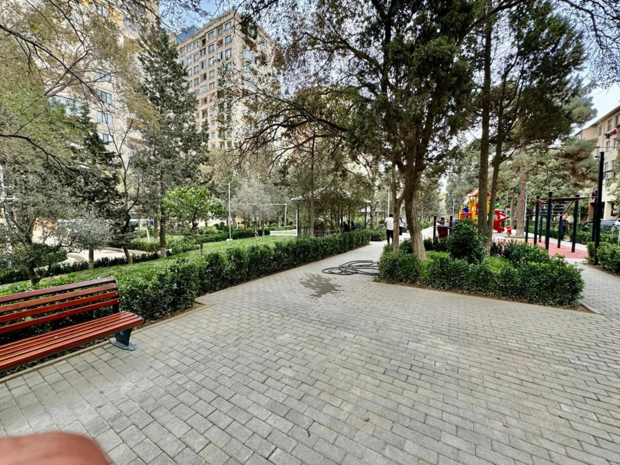 Satılır 2 otaqlı mənzil 65 m²