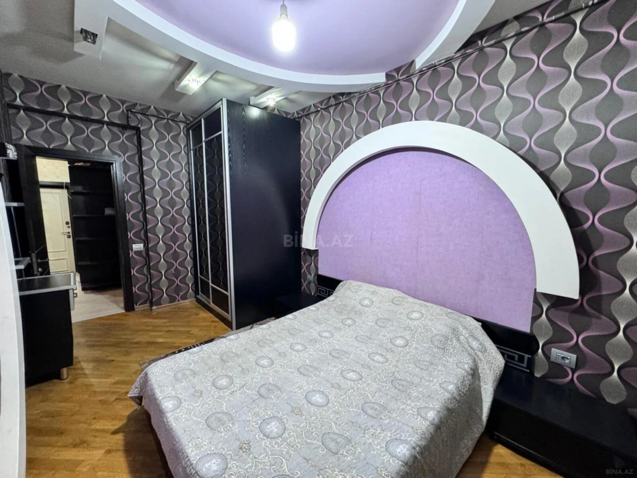 Satılır 2 otaqlı mənzil 65 m²