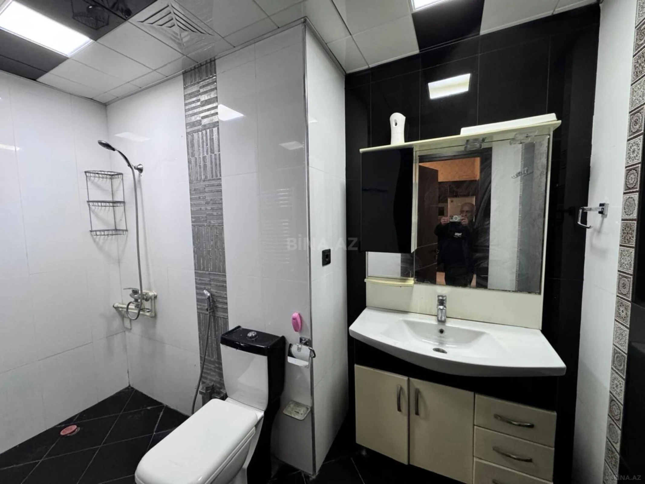 Satılır 2 otaqlı mənzil 65 m²