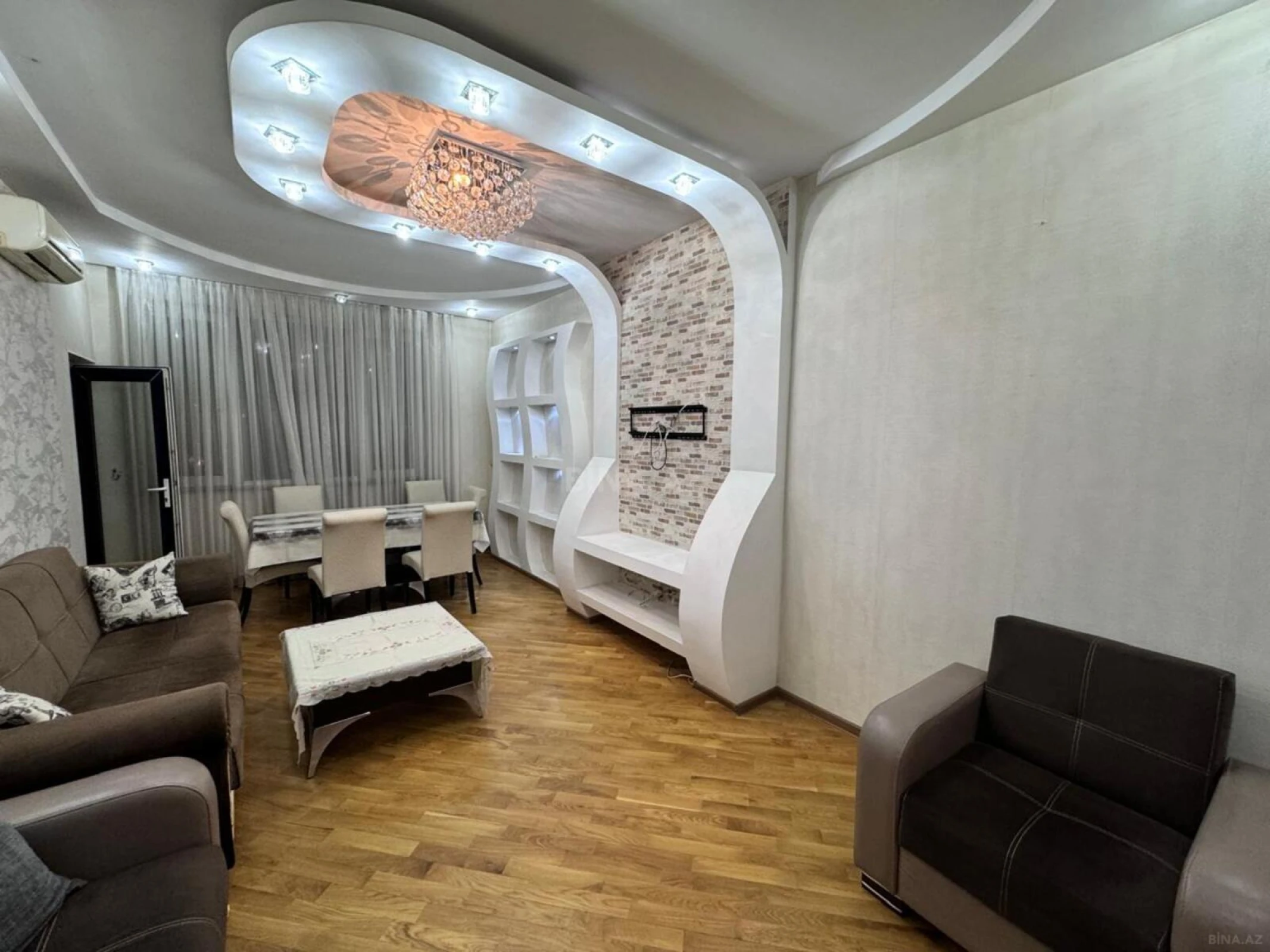 Satılır 2 otaqlı mənzil 65 m²