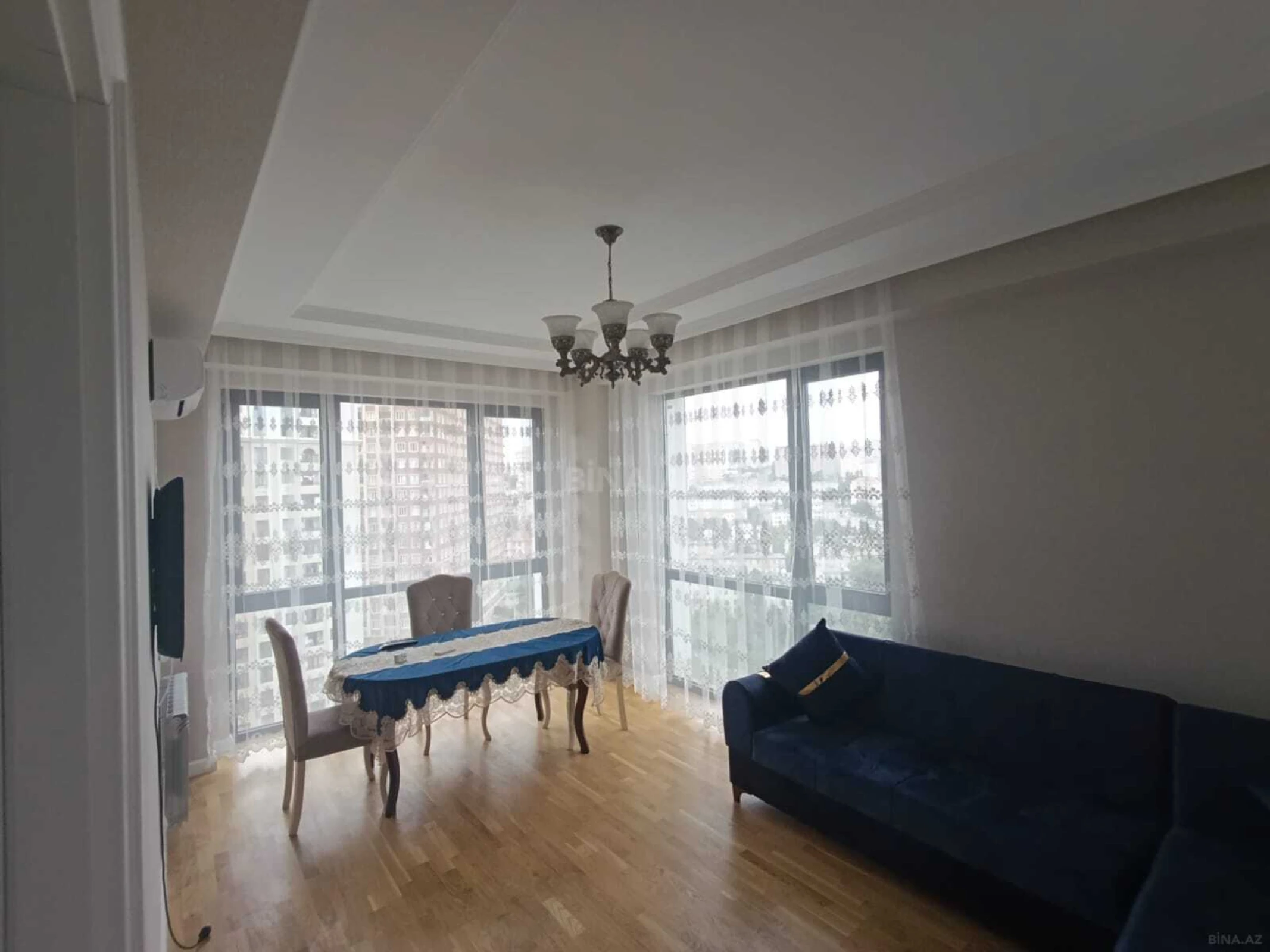 Kirayə verilir 2 otaqlı mənzil 65 m²