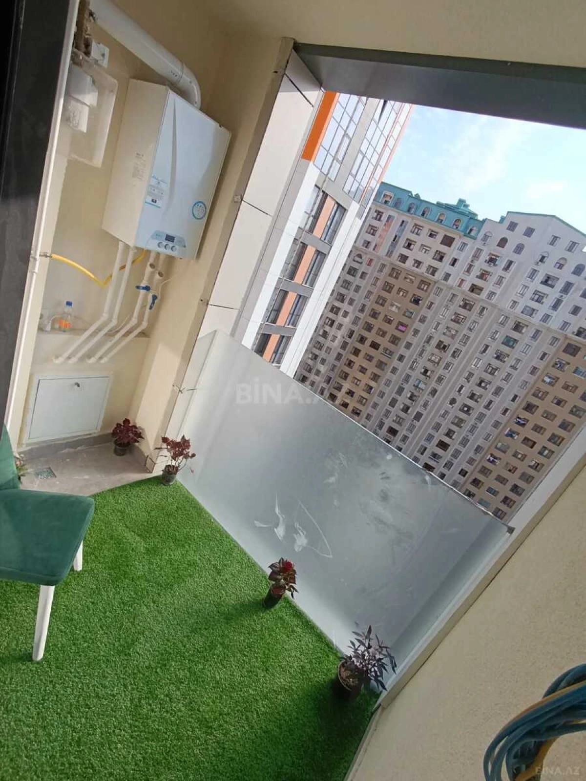 Kirayə verilir 2 otaqlı mənzil 65 m²