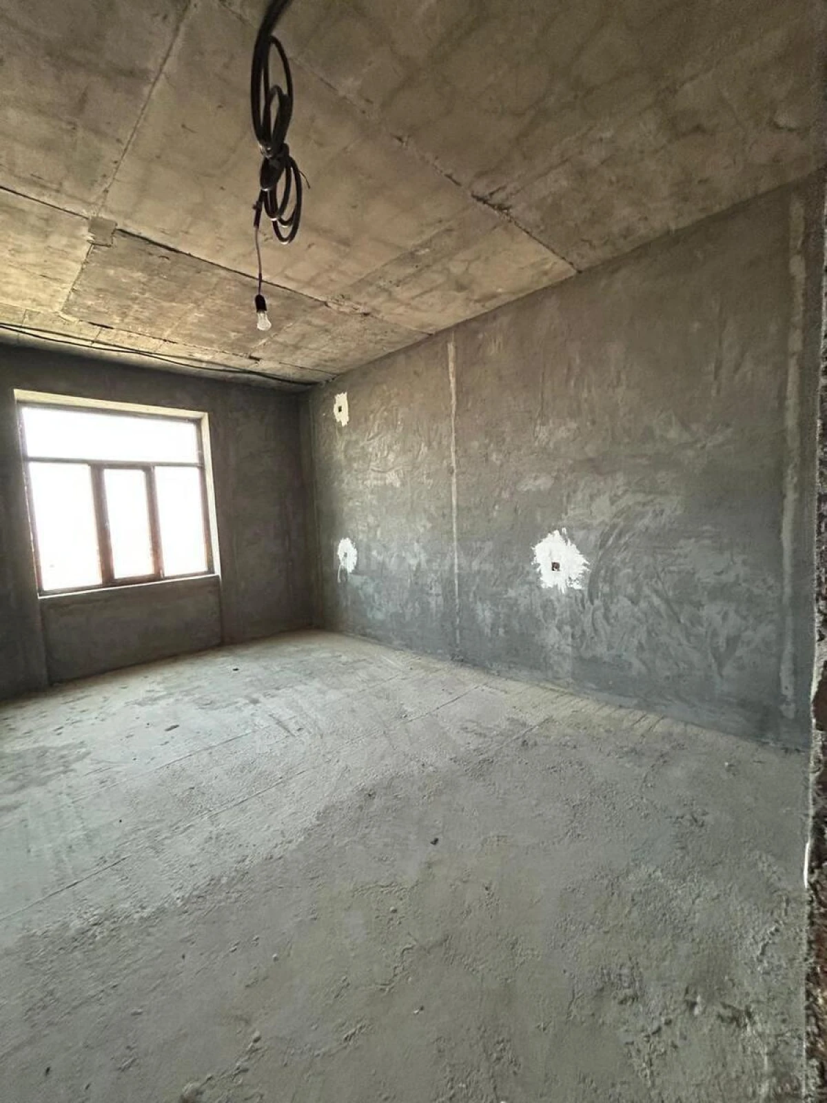 Satılır 3 otaqlı mənzil 128 m²