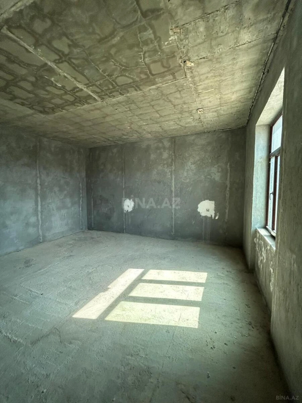 Satılır 3 otaqlı mənzil 128 m²