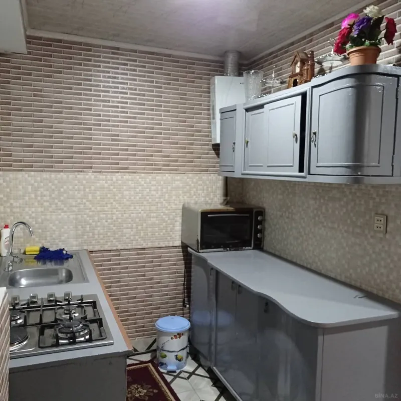 Kirayə verilir 2 otaqlı həyət evi 60 m²