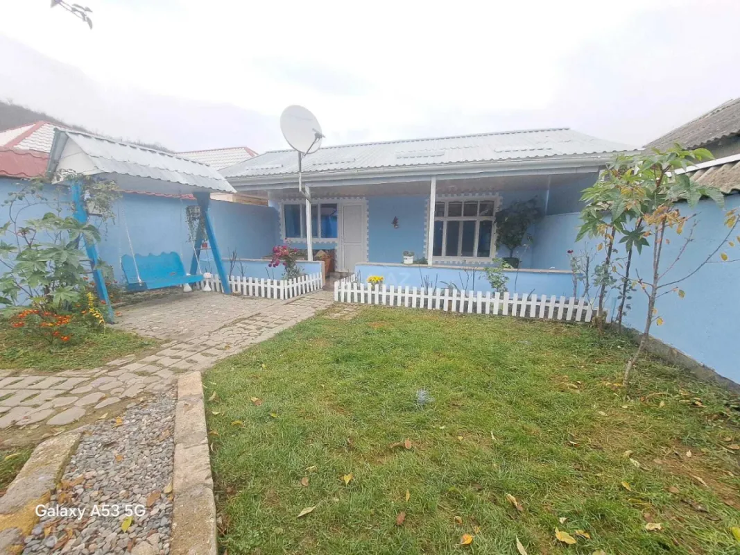 Kirayə verilir 2 otaqlı həyət evi 60 m²