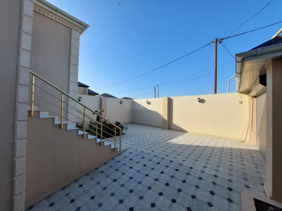 Satılır 4 otaqlı həyət evi 124 m²