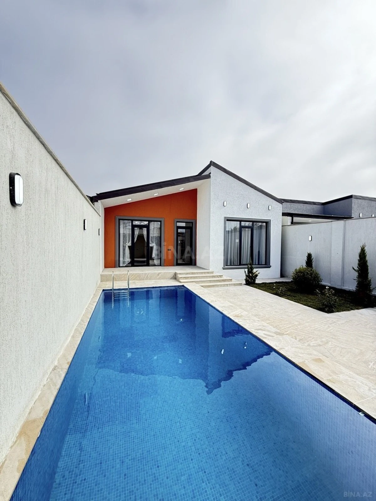 Satılır 4 otaqlı həyət evi 150 m²