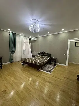 Satılır 3 otaqlı mənzil 137 m²