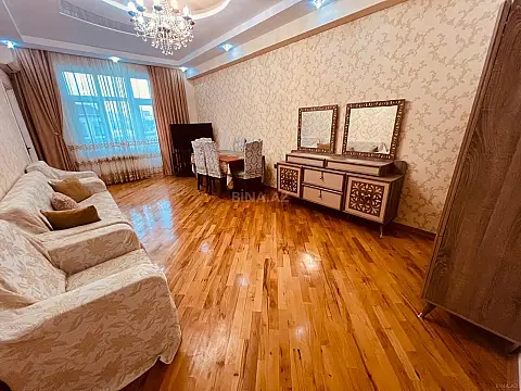 Satılır 3 otaqlı mənzil 98 m² — Bakı, Həzi Aslanov qəs. 3 otaq 98.00 m²