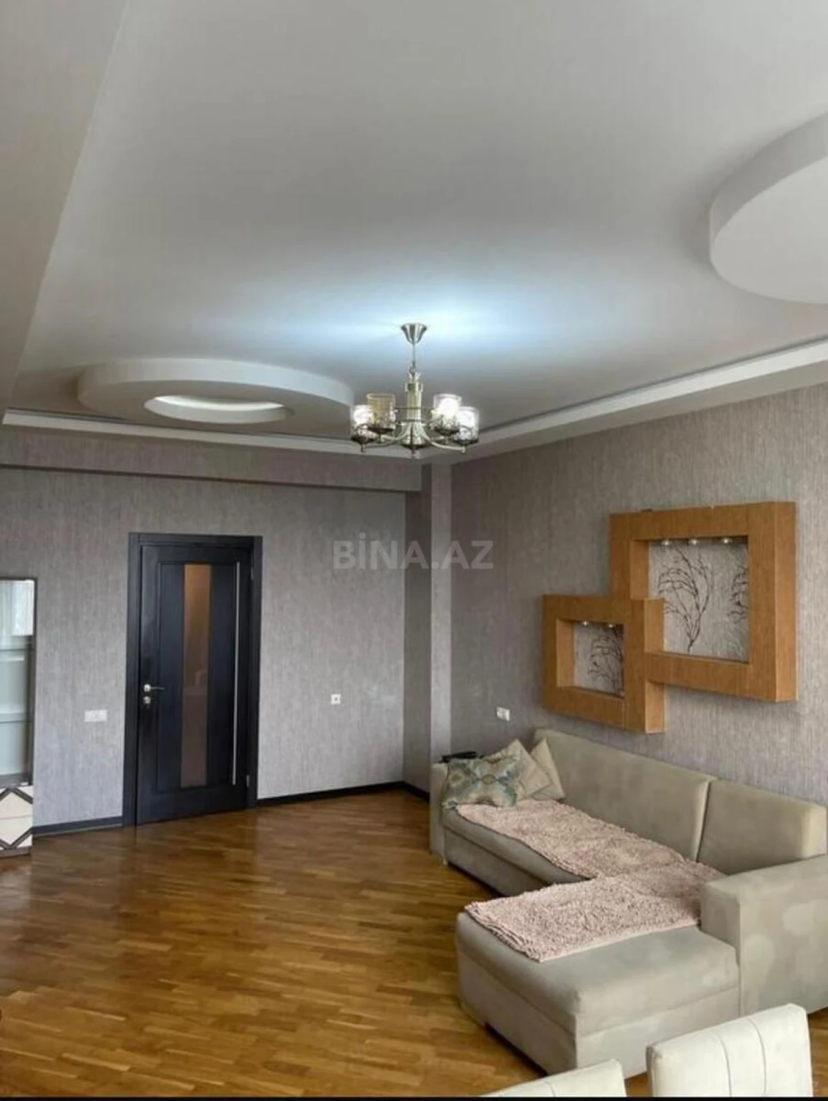 Kirayə verilir 3 otaqlı mənzil 100 m²
