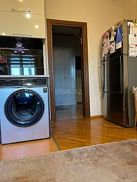 Satılır 2 otaqlı mənzil 102 m²