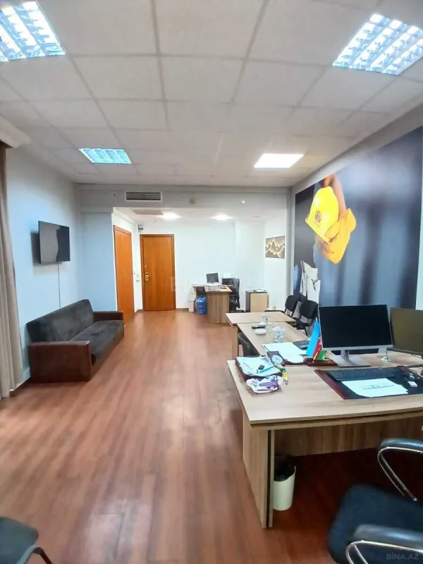Kirayə verilir 1 otaqlı ofis 40 m²