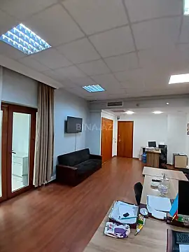 Kirayə verilir 1 otaqlı ofis 40 m²
