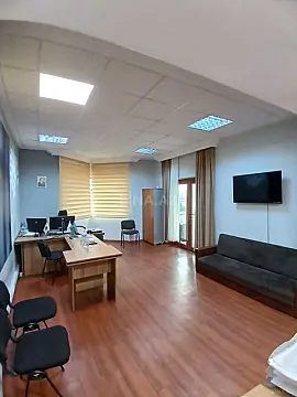 Kirayə verilir 1 otaqlı ofis 40 m²