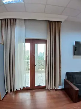 Kirayə verilir 1 otaqlı ofis 40 m²