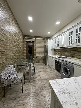 Satılır 3 otaqlı mənzil 83 m²