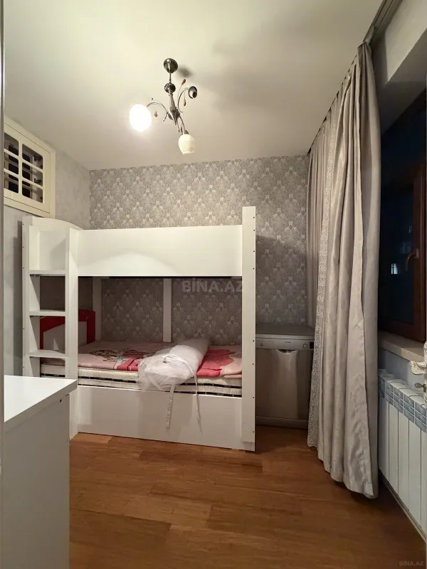 Satılır 3 otaqlı mənzil 83 m²