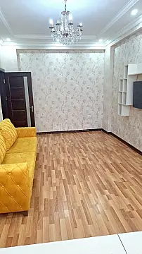 Kirayə verilir 2 otaqlı mənzil 80 m²