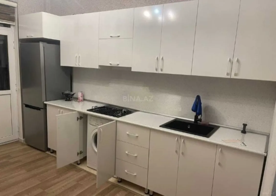 Kirayə verilir 2 otaqlı mənzil 80 m²
