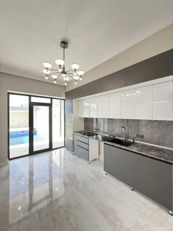 Satılır 4 otaqlı həyət evi 150 m²