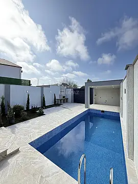 Satılır 4 otaqlı həyət evi 150 m²