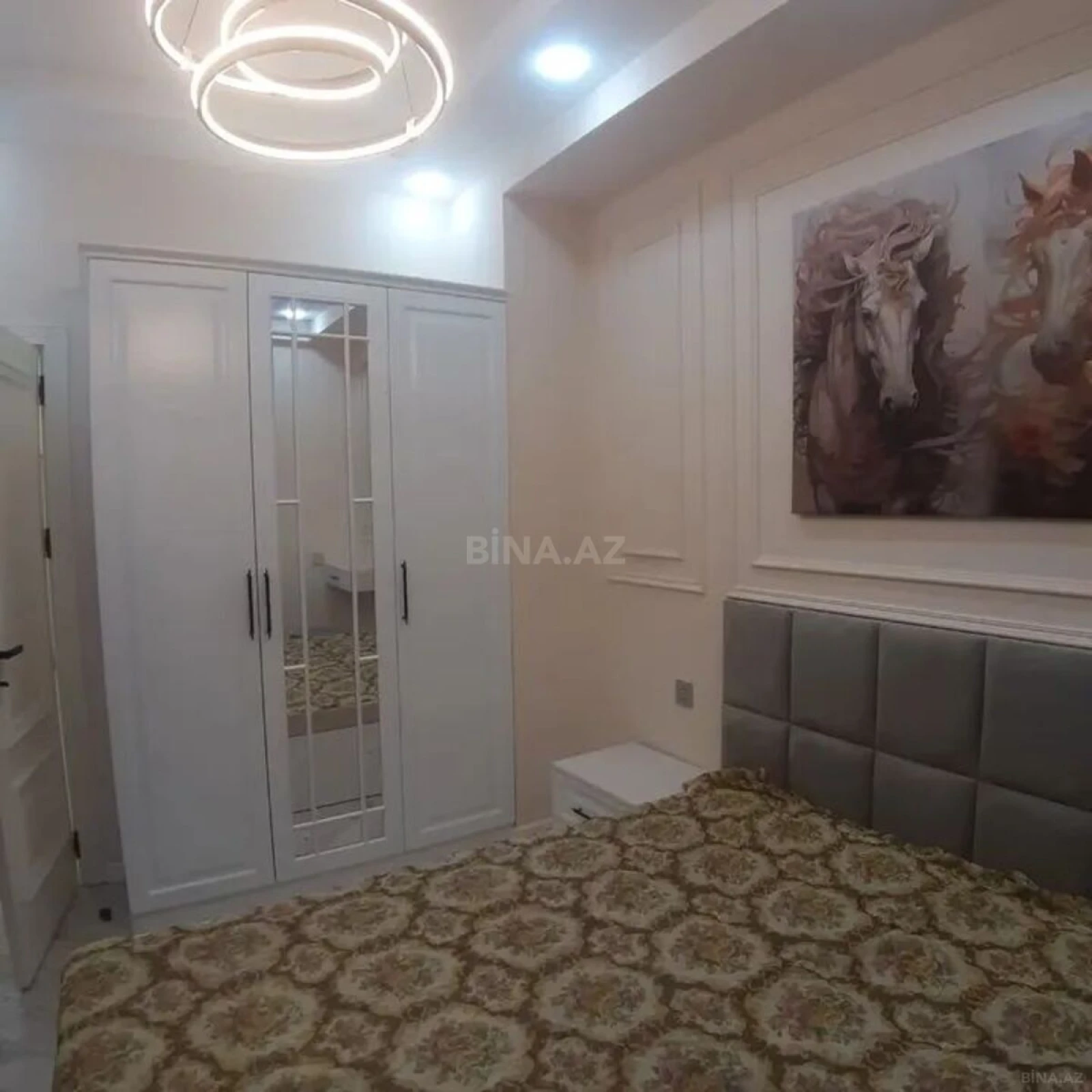 Kirayə verilir 2 otaqlı mənzil 60 m²