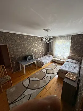 Satılır 4 otaqlı mənzil 100 m²