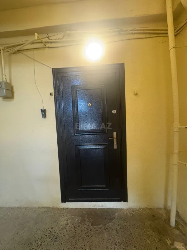 Satılır 4 otaqlı mənzil 100 m²