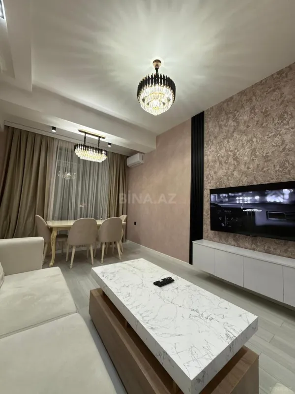 Kirayə verilir 2 otaqlı mənzil 66 m²