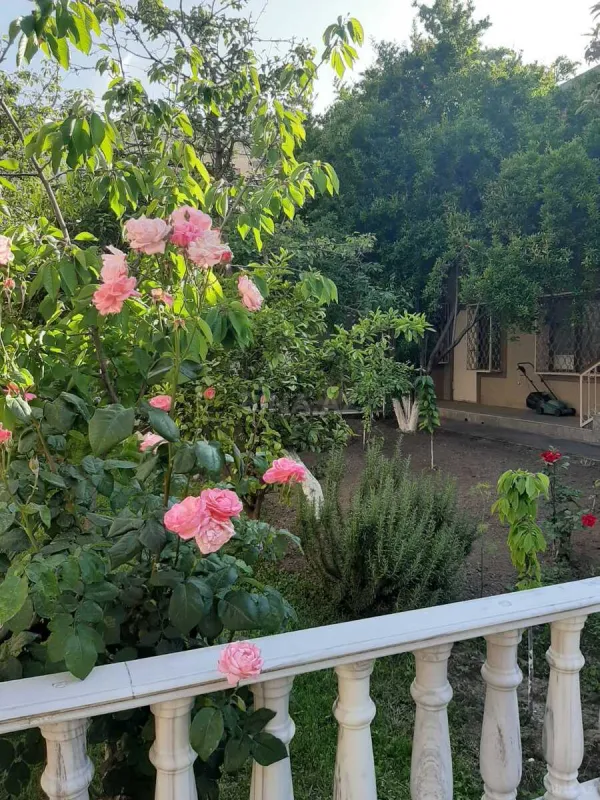 Satılır 7 otaqlı həyət evi 670 m²