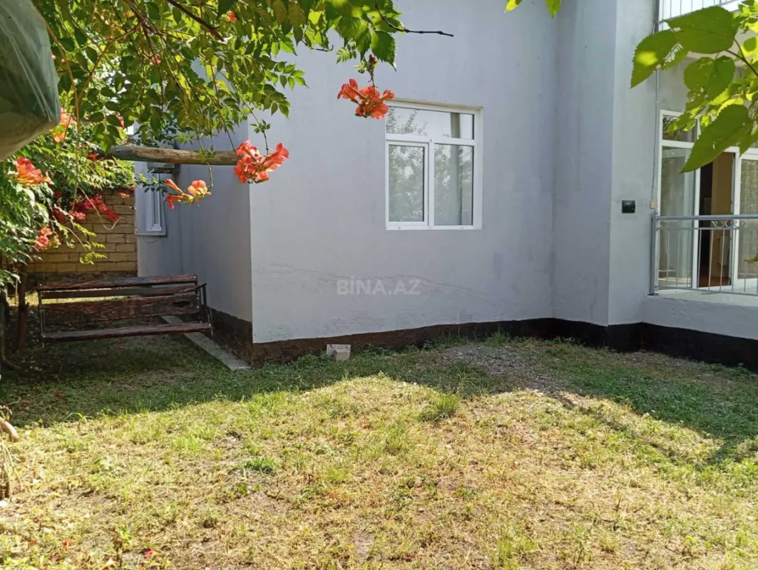 Kirayə verilir 7 otaqlı həyət evi 200 m²