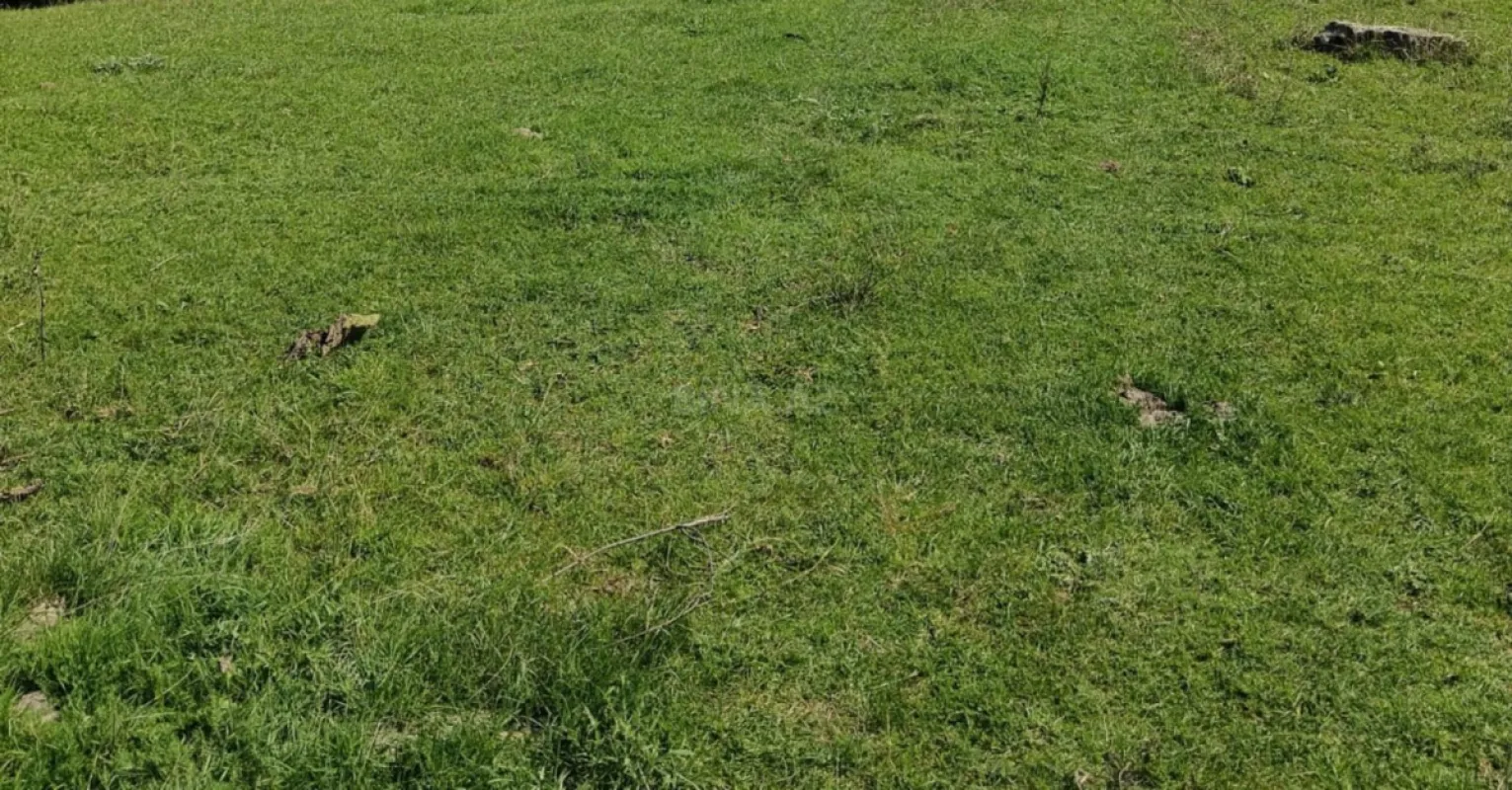 Satılır torpaq sahəsi 12 m²