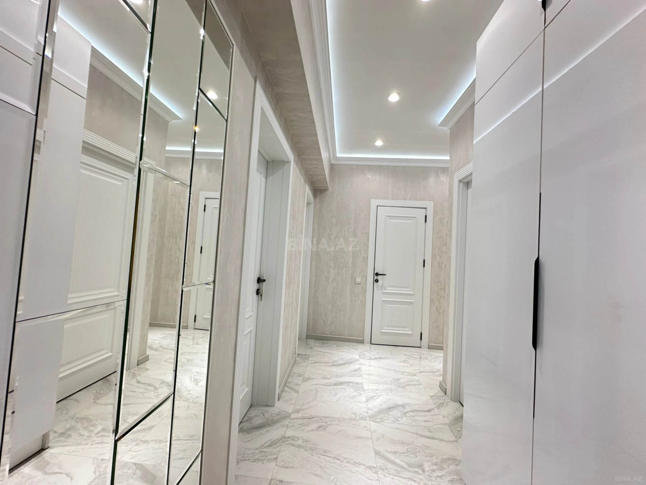 Satılır 3 otaqlı mənzil 90 m²