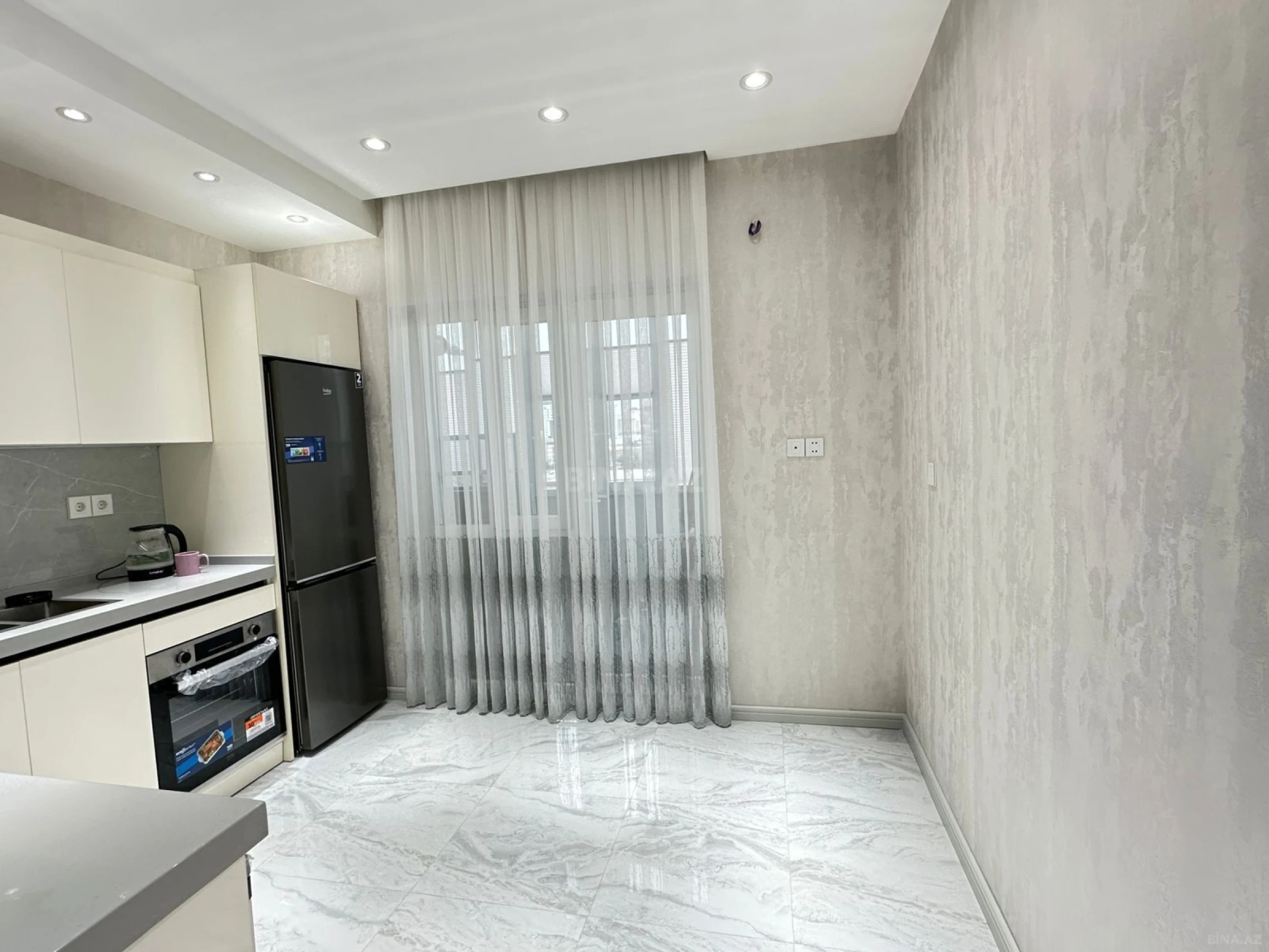 Satılır 3 otaqlı mənzil 90 m²