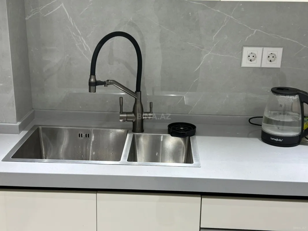 Satılır 3 otaqlı mənzil 90 m²