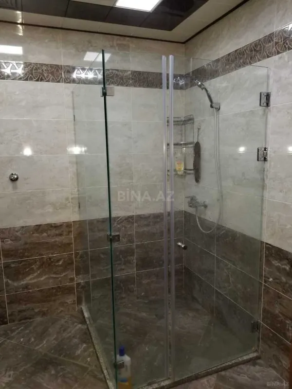Kirayə verilir 3 otaqlı mənzil 130 m²